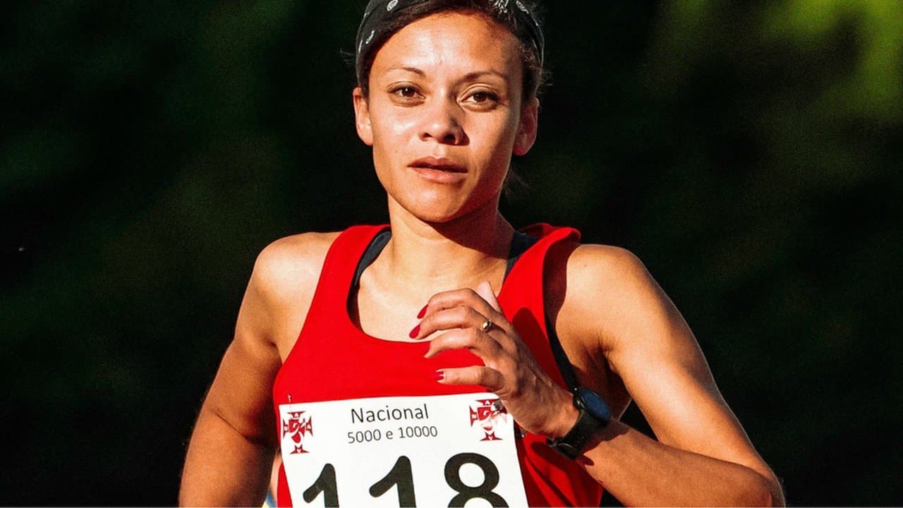 Cykl miesiączkowy a trening triathlonowy: jak go ustawić